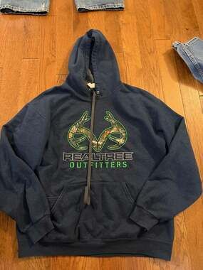 Realtree Outfitters LS Pullover Dark Grey Hoodie - Size Large